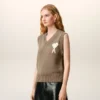 Beige Ami de Coeur Sweater i ull och bomull utan ärmar Beige Ami de Coeur Sweater i ull och bomull utan ärmar