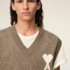 Beige Ami de Coeur Sweater i ull och bomull utan ärmar Beige Ami de Coeur Sweater i ull och bomull utan ärmar