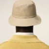 Beige bomullshatt från Ami de Coeur Beige bomullshatt från Ami de Coeur