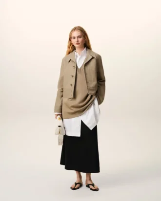 Beige bomullsjacka med knappar