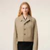 Beige bomullsjacka med knappar Beige bomullsjacka med knappar
