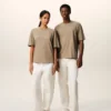 Beige bomullströja med Ami de Coeur-prägling Beige bomullströja med Ami de Coeur-prägling