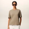 Beige bomullströja med Ami de Coeur-prägling Beige bomullströja med Ami de Coeur-prägling