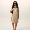 Beige ny ull Ami de Coeur vid skjortklänning Beige ny ull Ami de Coeur vid skjortklänning