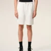 Beige shorts i linneblandning med resår i midjan från Ami de Coeur Beige shorts i linneblandning med resår i midjan från Ami de Coeur