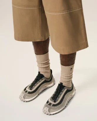 Beige stickade Mirage-sneakers