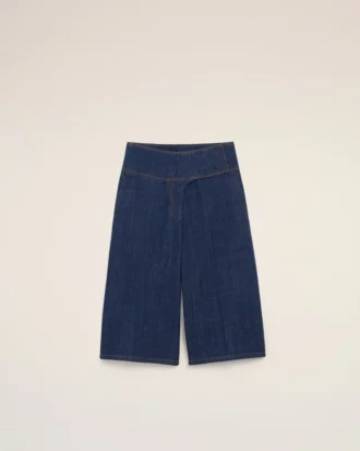 Blå bermuda-shorts i bomull med omlottbälte