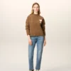 Blå bomullsjeans i klassisk passform Blå bomullsjeans i klassisk passform