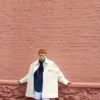 Blå bomullsskjorta med Ami de Coeur-broderi Blå bomullsskjorta med Ami de Coeur-broderi