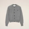 Grå Ami de Coeur Cardigan i ull med rund hals Grå Ami de Coeur Cardigan i ull med rund hals