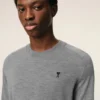 Grå Ami de Coeur Sweater i ull med rund hals Grå Ami de Coeur Sweater i ull med rund hals