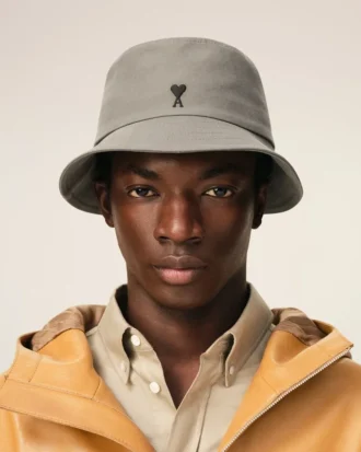 Grå bomulls-Ami de Coeur-hatt Grå bomulls-Ami de Coeur-hatt