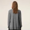 Grå tunn ulltröja med rund hals från Ami de Coeur Sweater Grå tunn ulltröja med rund hals från Ami de Coeur Sweater