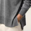 Grå tunn ulltröja med rund hals från Ami de Coeur Sweater Grå tunn ulltröja med rund hals från Ami de Coeur Sweater