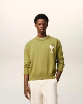 Grön tröja i ull och bomull med rund hals från Ami de Coeur Sweater