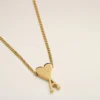 Halsband med Ami de Coeur-hänge i guldmässing Halsband med Ami de Coeur-hänge i guldmässing