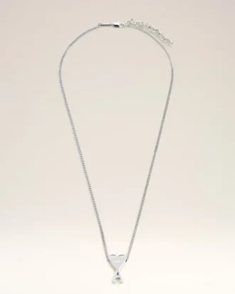 Halsband med Ami de Coeur-hänge i silvermässing