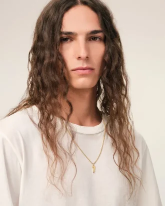 Halsband med hamrat ”7” i guldmässing