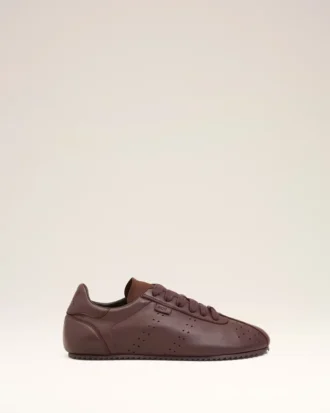 Låga sneakers i slätt vinrött läder