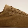 Mjuka sneakers i brunt kohud Mjuka sneakers i brunt kohud