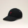 Svart Ami de Coeur Cap i bomull med broderi Svart Ami de Coeur Cap i bomull med broderi