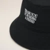 Svart bomullshatt med broderi ”Thank You for Being a Friend” Svart bomullshatt med broderi ”Thank You for Being a Friend”