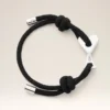 Svart snöre i silvermässing Ami de Coeur-armband Svart snöre i silvermässing Ami de Coeur-armband