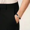 Svart snöre i silvermässing Ami de Coeur-armband Svart snöre i silvermässing Ami de Coeur-armband
