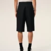 Svarta bermuda-shorts i ny ull med låg midja Svarta bermuda-shorts i ny ull med låg midja