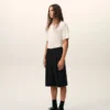 Svarta bermuda-shorts i ny ull med låg midja Svarta bermuda-shorts i ny ull med låg midja