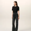 Svarta bomullsjeans med utsvängd passform Svarta bomullsjeans med utsvängd passform