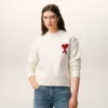Tröja i naturlig ull med rund hals och kontrasterande Ami de Coeur Tröja i naturlig ull med rund hals och kontrasterande Ami de Coeur
