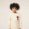 Vit Ami de Coeur Sweater i ull med rund hals Vit Ami de Coeur Sweater i ull med rund hals