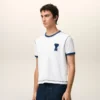Vit Ami de Coeur T-Shirt med stickad bomullspatch Vit Ami de Coeur T-Shirt med stickad bomullspatch