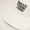 Vit bomullskeps med broderat ”Thank You for Being a Friend” Vit bomullskeps med broderat ”Thank You for Being a Friend”