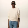 Vit bomullssweatshirt med Ami de Coeur-prägling Vit bomullssweatshirt med Ami de Coeur-prägling