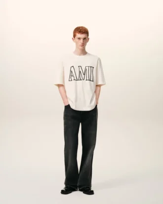 Vit bomullst-shirt med Ami Paris-tryck