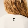 Vit bomullst-shirt med signaturtryck
