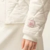 Vit vadderad jacka i nylon Vit vadderad jacka i nylon