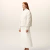 Vit vadderad jacka i nylon Vit vadderad jacka i nylon