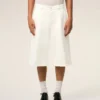 Vita, lösa bermuda-shorts i bomull